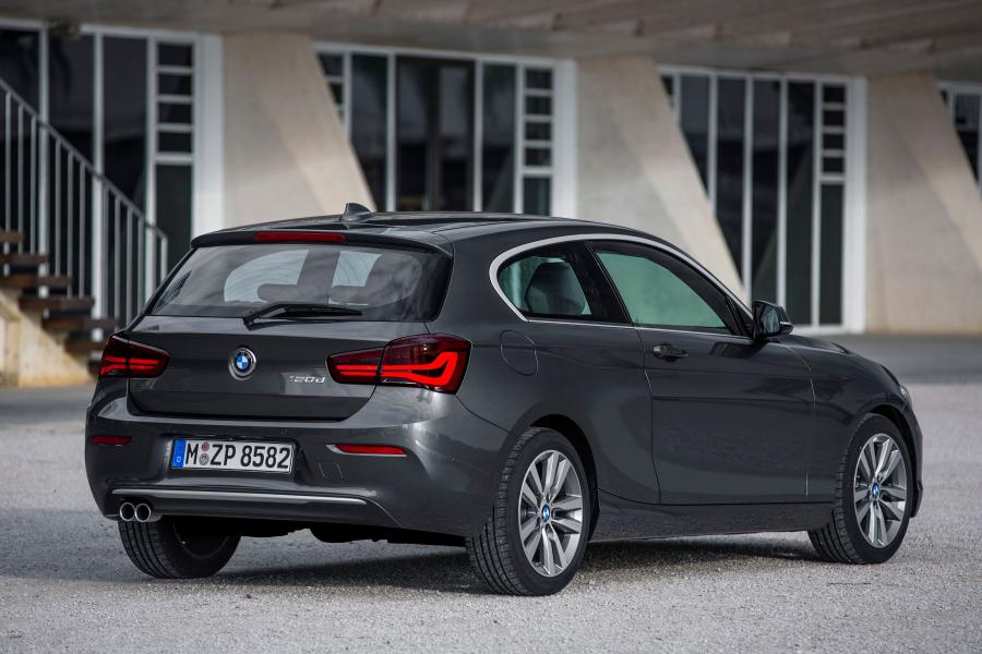  BMW 120d Urban Line 3-Door 2015 года  (фото 18 из 29)